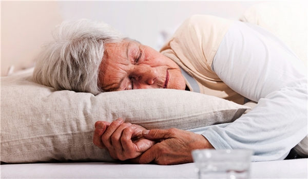 Farsnews Agency Elderly Sleeping In Day Health Risk